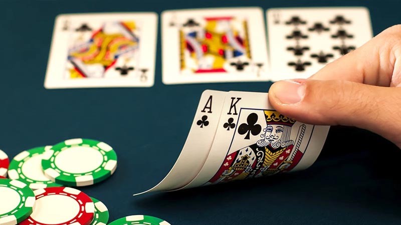 Royal Flush là gì? Bí quyết để có được Hand mạnh nhất trong Poker - wi88